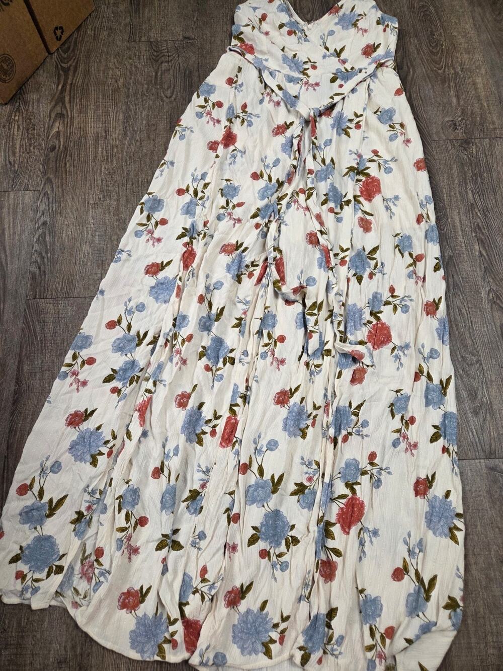 American Eagle Floral Romper 8 Open Leg Jumpsuit Boho Bohemian Spaghetti Straps